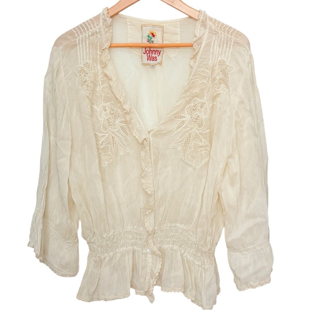 Johnny Was Floral Embroidered Bohemian Ruffle Lightweight Peasant Top. XXL.